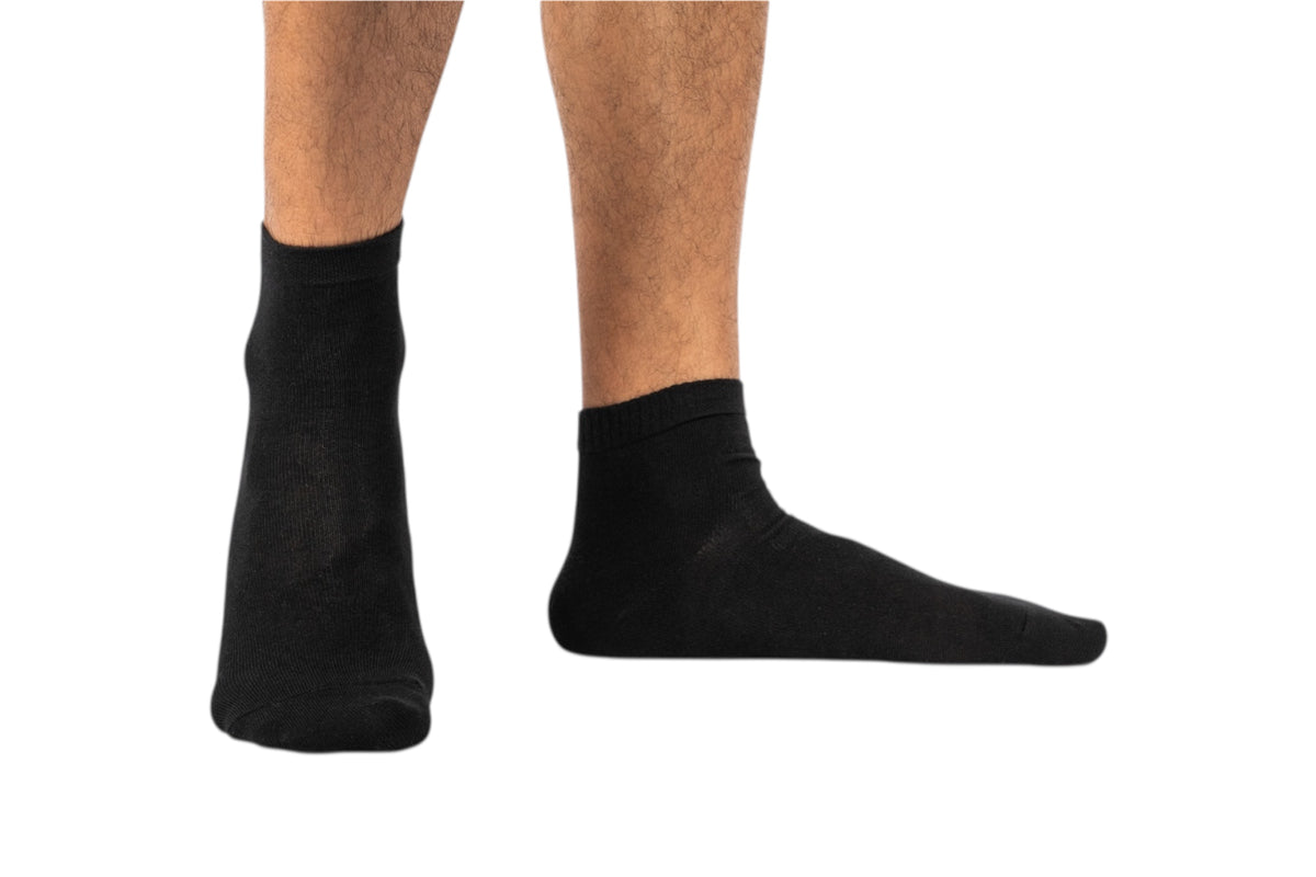 #000000 / #000000 / #000000, #a5a395 / #ffffff / #000000