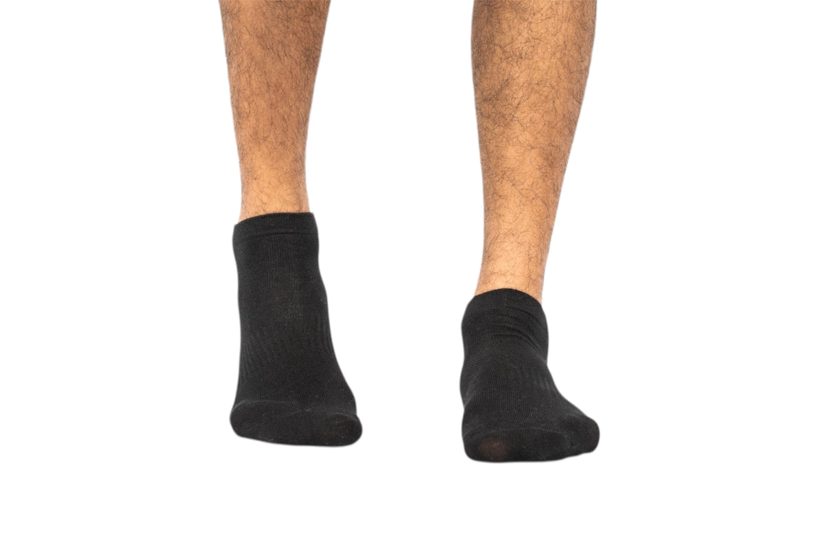 #000000 / #000000 / #000000